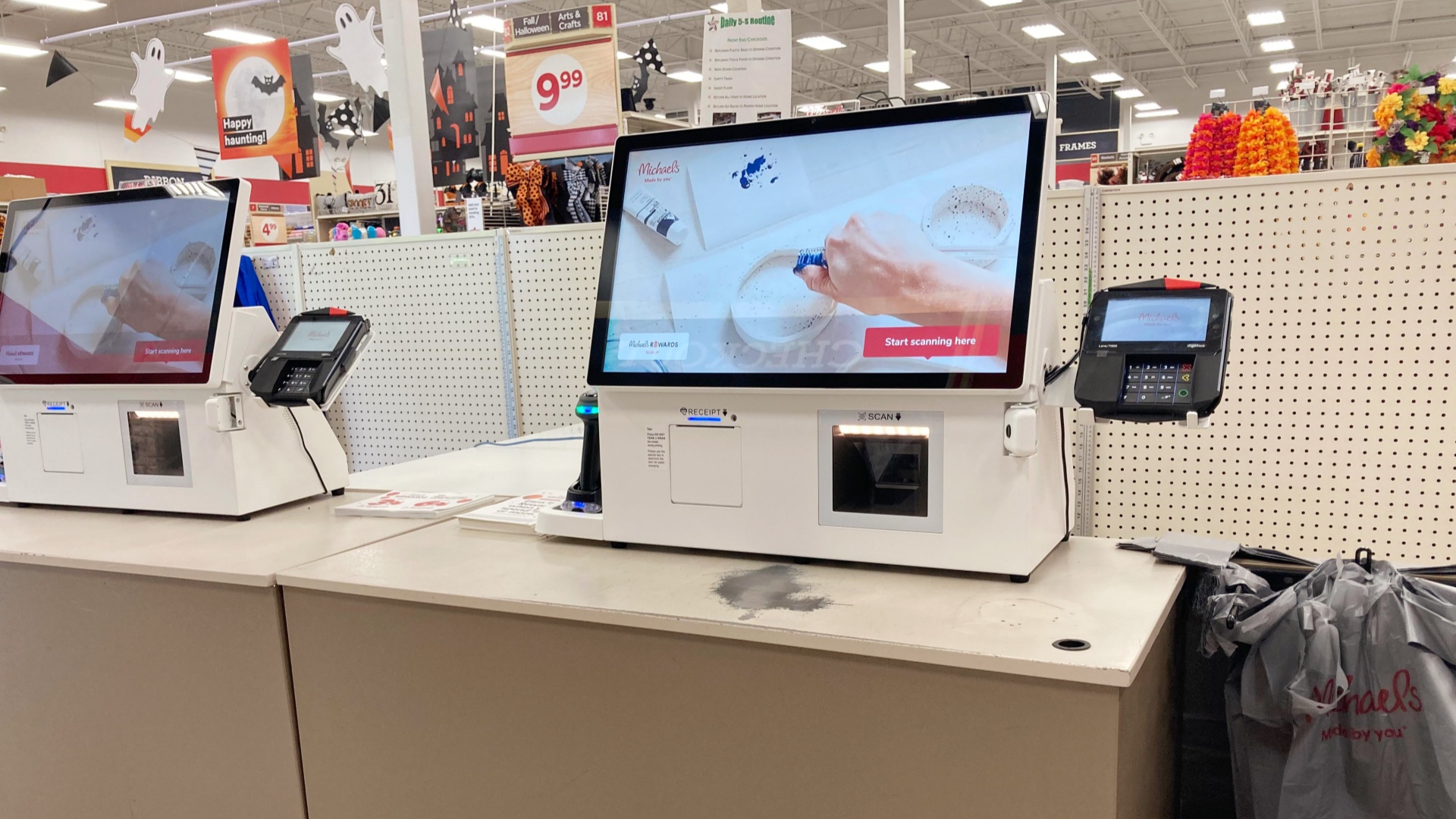 Kiosks boost efficiency at Michaels